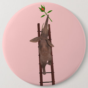 Elefant klettert auf einer Leiter Button