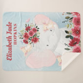 Elefant mit Burgundy Maroon Blume + Name Sherpadecke (Vorderseite (Horizontal))