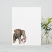 Elefant mit rosa Orchid (Stehend Vorderseite)