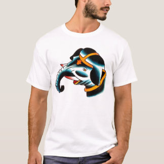 Elefant Percy wässert Malerei durch leichtes T-Shirt