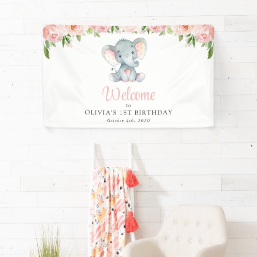 Elefant, rosa Blume, Begrüßung zum ersten Geburtst Banner (Insitu)