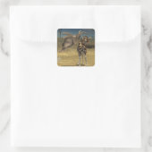 Elefant springt über Giraffe Quadratischer Aufkleber (Tasche)