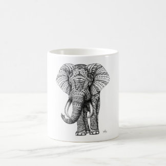 elefant zerteilt kaffeetasse