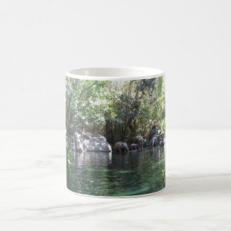 Elefanten an der Spiel-Tasse Kaffeetasse