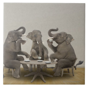 Elefanten, die Tee-Party haben Fliese