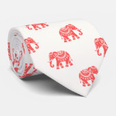 Elefanten in rot gekleidet (auf weiß) krawatte (Gerollt)