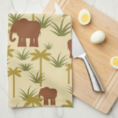 Elefanten und Palmen in der Tarnung Handtuch (Viertel Falte)