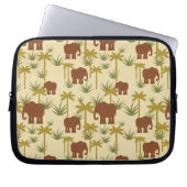 Elefanten und Palmen in der Tarnung Laptopschutzhülle (Vorderseite)