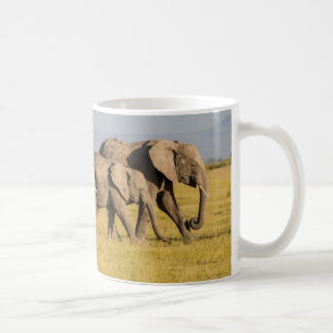 Elefantenfamilienwandern Kaffeetasse