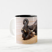 Elefantenwelt Zweifarbige Tasse (Vorderseite Links)