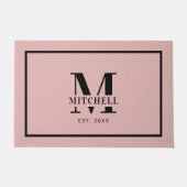 Elegan Blush Pink Monogram Custom Familienname Fußmatte (Vorderseite)