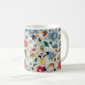 Elegance Blooms: Vintager Hintergrund Kaffeetasse (VorderseiteRechts)