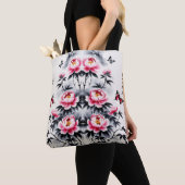 Elegance in Bloom: Floral Harmony printed Tasche (Von Nahem)