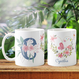 Eleganfarbenes Floral Butterfly Monogramm C Kaffeetasse