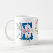 Eleganfarbenes Floral Butterfly Monogramm E Kaffeetasse (Links)