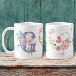 Eleganfarbenes Floral Butterfly Monogramm G Kaffeetasse