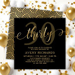 Elegant 30 Gold Script Black 30. Geburtstag Einladung<br><div class="desc">Eleganter Chic Black und Gold 30 Script 30. Geburtstag Einladung. Diese moderne Geburtstagsfeier-Einladungsvorlage enthält stilvolle "dreißig" Texte in riesigen Imitaten, Goldfolie Wirbel handgeschriebene Kalligraphie- (oder Typografie-) Skripte mit Swash-Schwänzen, gepaart mit der Zahl "30" für zusätzlichen Nachdruck, Party-Details in Goldfarbe auf schwarzem Hintergrund. Auf der Rückseite der Imitate goldene Folie wirbelndes...</div>