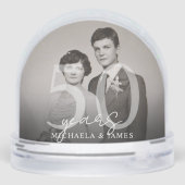 Elegant 50 Jahre Ehepaare Namen 2-Foto Schneekugeln (Rückseite)