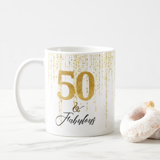 Elegant 50 und fabelhaft in Gold und Schwarz Kaffeetasse (Mit Donut)