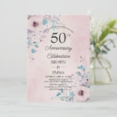 Elegant 50th Wedding Anniversary Floral Celebratio Einladung (Stehend Vorderseite)