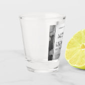 Elegant 70. Platinum Hochzeitstag Schnapsglas (Links)