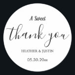 Elegant A Sweet Danke Gastgeschenk Hochzeit Runder Aufkleber<br><div class="desc">Elegant A Sweet Dankeschön Gastgeschenk Hochzeit Classic Round Sticker Elegant A Sweet Dankeschön Gastgeschenk Hochzeit Stickers Hochzeitsaufkleber für Favoriten,  ein Dankeschön-Aufkleber,  Gastgeschenk Aufkleber,  Hochzeitskartentetiketten,  Liebesetiketten,  Gastgeschenk Hochzeit-Aufkleber,  elegant, danke Ihnen Aufkleber, Schwarz-Weiß</div>