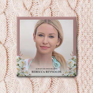 Elegant Always in our hearts, Foto von Floral Fune Button