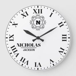  Elegant and minimalist monogrammed Große Wanduhr