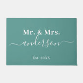 Elegant Aquamarin Mr. and Mrs. Name Script Wedding Fußmatte (Vorderseite)