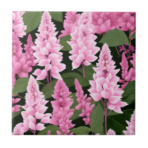 Elegant Astilbe Floral Repeat mit Green Fliese