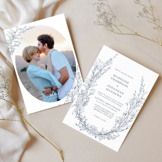 Elegant Azure Ivory Floral Monogram Foto Wedding Einladung