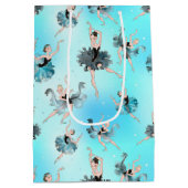 Elegant Ballerinas Wrapping Paper Mittlere Geschenktüte (Rückseite)