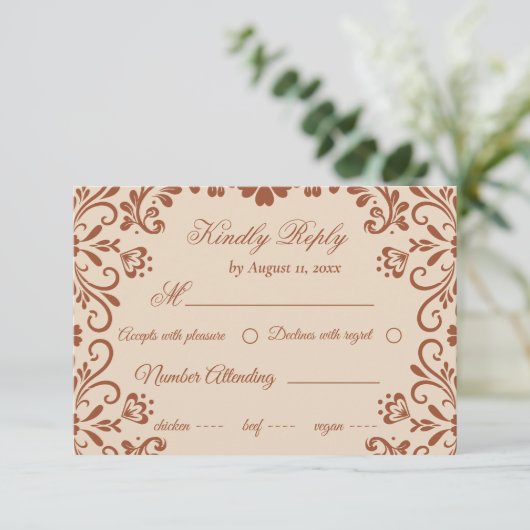 Elegant Beige Brown Wedding Rsvp Begleitkarte (Stehend Vorderseite)