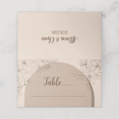 Elegant Beige Floral Wedding Platzkarte (Außenseite Aufgefaltet)