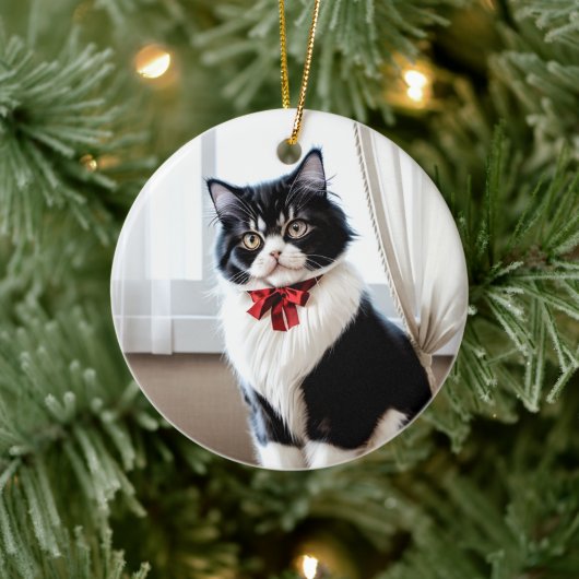 Elegant Black and White Cat Portrait Keramik Ornament (Baum)