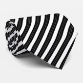 Elegant Black and White Diagonal Striped Krawatte (Gerollt)