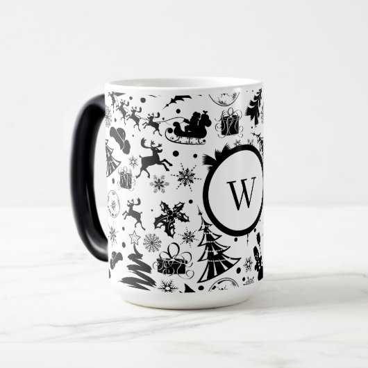 Elegant black and white merry Christmas Monogram Verwandlungstasse (Vorderseite Links)
