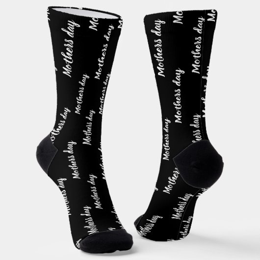 Elegant black and white script custom mothers day socken (Gewinkelt)