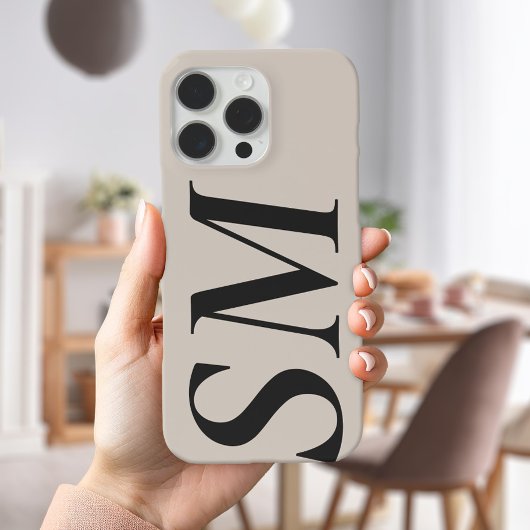 Elegant Black Beige Bold Initial Monogram Case-Mate iPhone Hülle