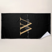 Elegant Black Gold Custom Monogram Script Name Strandtuch (Vorderseite)