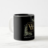 Elegant Black Gold Monogram Eukalyptus Greenery Zweifarbige Tasse (Vorderseite Links)
