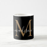 Elegant Black Gold Monogram Girly Script Stilvoll Kaffeetasse<br><div class="desc">Elegante Black Gold Monogram Girly Script Stilvolle Coffee Tasse</div>