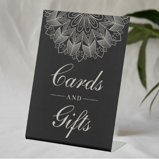 Elegant Black Indian Boho Wedding Gifts & Cards Sockelschild