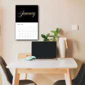 Elegant Black Minimalistisch| Gold Script Letters Kalender