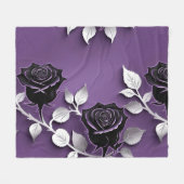 Elegant Black Roses With Silver Leaves Fleecedecke (Vorderseite (Horizontal))