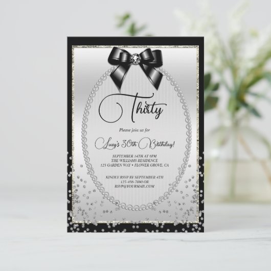 Elegant Black, Silver Gem Bow & Confetti Geburtsta Einladung (Stehend Vorderseite)