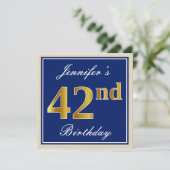 Elegant, blau, Imitate Gold 42. Geburtstag + Name Einladung (Stehend Vorderseite)