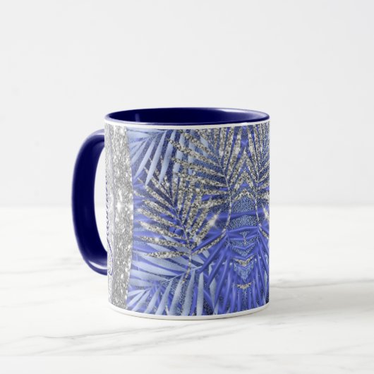 Elegant blaue lila-Silber-Glitzer-Blätter Monogram Tasse (Vorderseite Links)