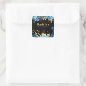 Elegant Blue and Gold Flowers Birthday Party Quadratischer Aufkleber (Tasche)