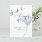 Elegant Blue Blume Einfaches Skript Hochzeit mit f Save The Date (Stehend Vorderseite)